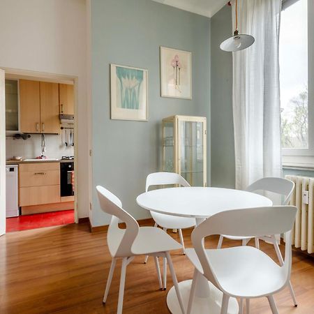 Luvi - Solari Apartment Milan Bagian luar foto